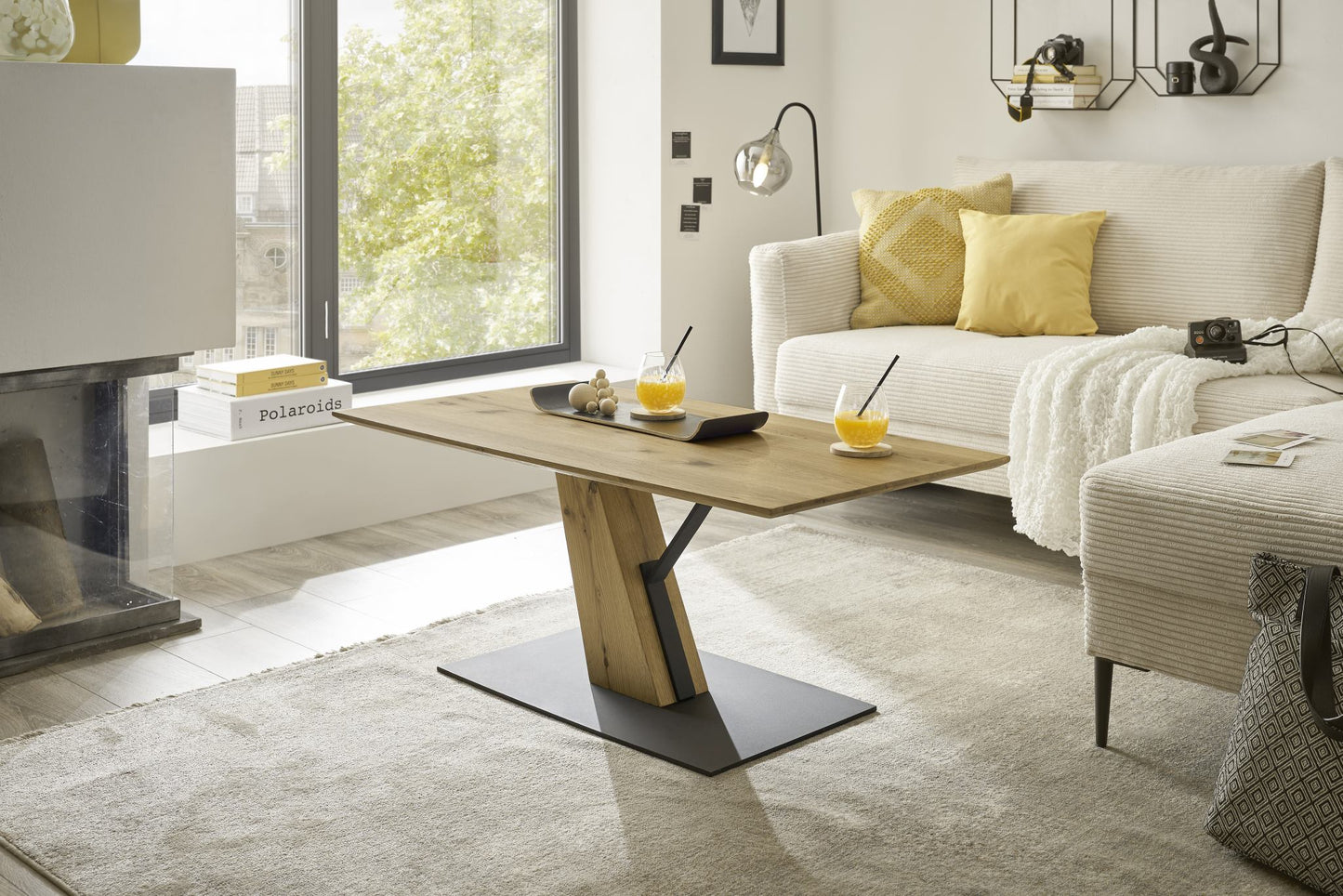 BRESCIA Couchtisch